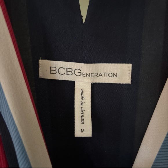 BCBGeneration Multicolor V-Neck Dress - Picture 4 of 8